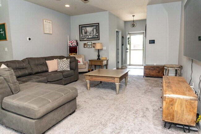 4517 Beth Cir Crestview FL 32539 - 4517 Beth Cir Crestview Fl Building Photo 