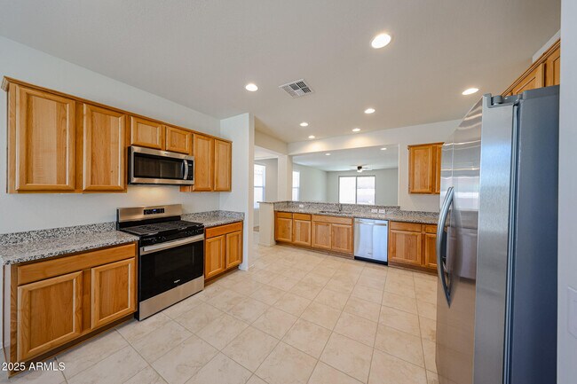 Building Photo - 7162 W Hedge Hog Pl