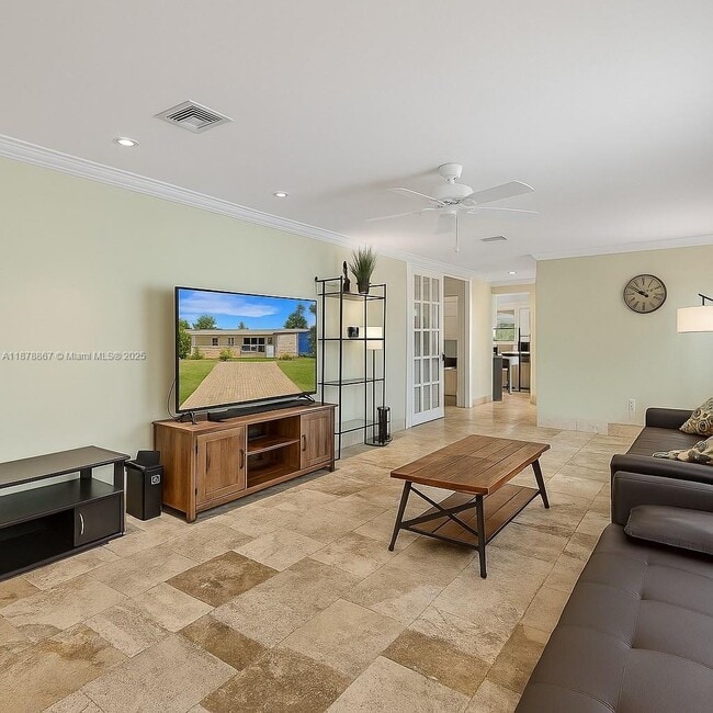 Photo - 1402 Urbino Ave House