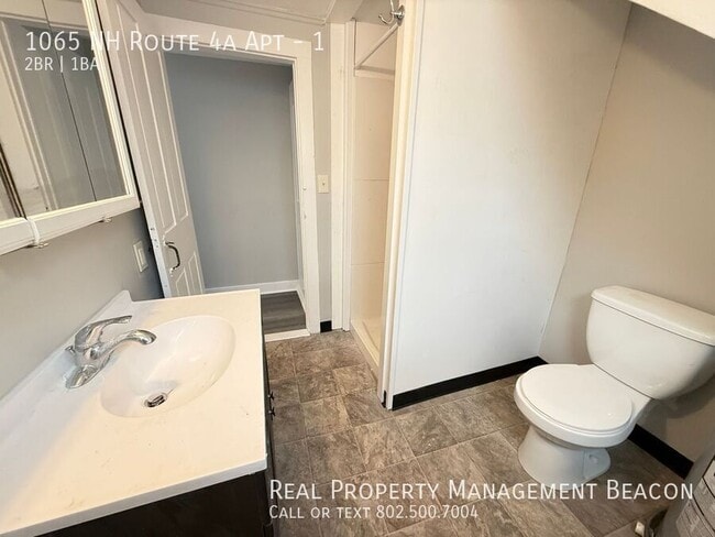 Foto del edificio - 1065 Nh Rte 4a