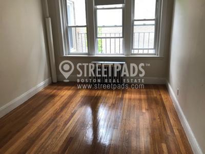 Foto principal - 1 bedroom in Boston MA 02135