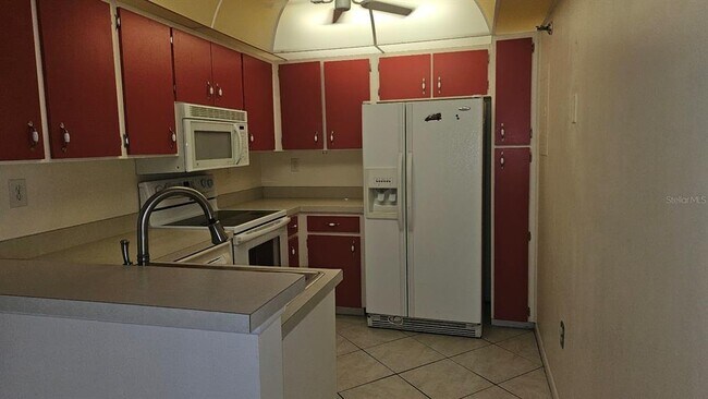Foto del edificio - 21405 Olean Blvd