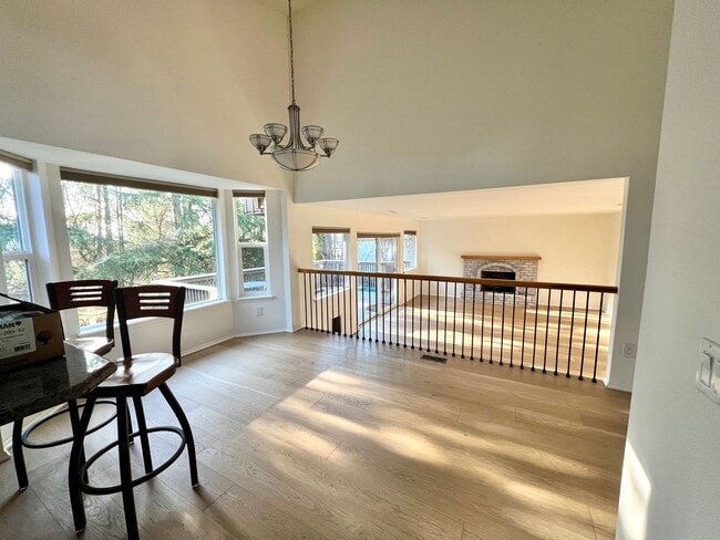 Building Photo - 20915 NE 17th St