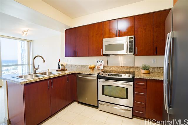 Building Photo - 909 Kapiolani Blvd