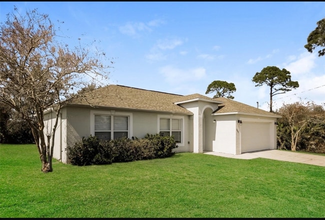 Foto del edificio - 2241 Burlington St