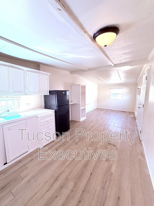 Foto del edificio - 3168 E Benson Hwy