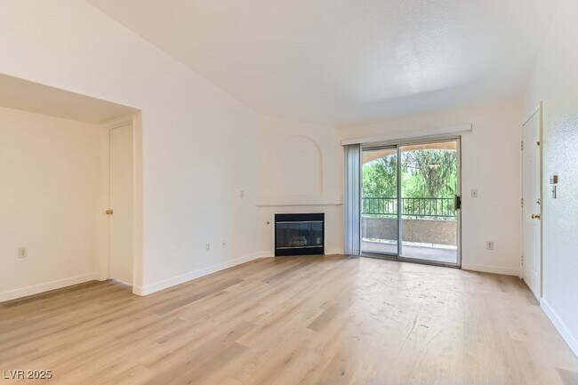 Foto del edificio - 7885 W Flamingo Rd