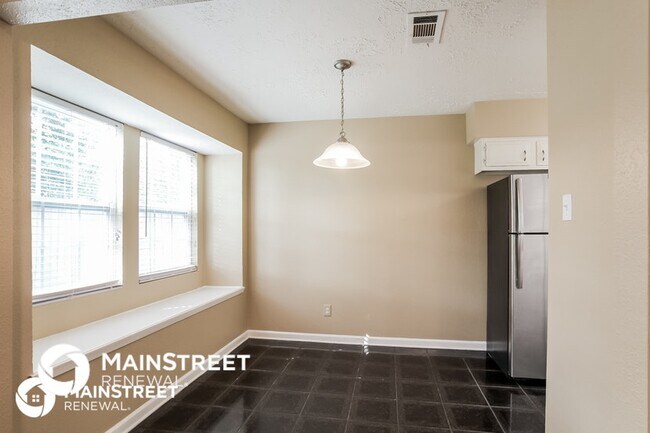 Foto del edificio - 4514 Rosegate Dr