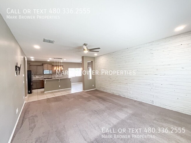 Building Photo - 679 W Mangrove Rd