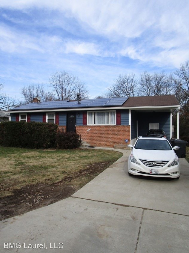 Primary Photo - 8404 Spruce Hill Dr