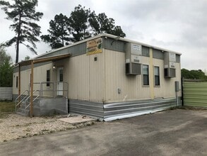 Building Photo - 12838 Ann Louise Rd