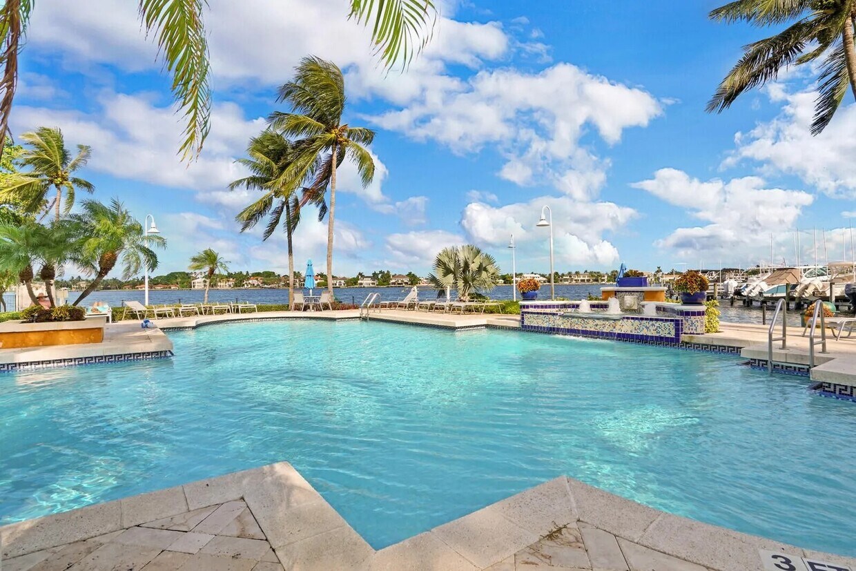 167 Yacht Club Way Unit Anchored in Luxury, Hypoluxo, FL 33462 Condo