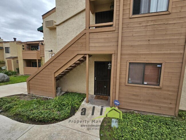 Building Photo - 2920 Briarwood Rd