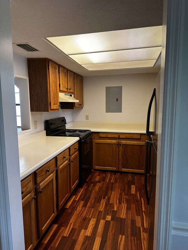 Kitchen - 6462 Sweet Gum Trl