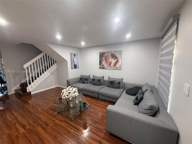 Foto del edificio - 9721 SW 162nd Ct