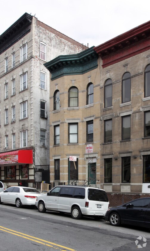 Building Photo - 573 W 183rd St