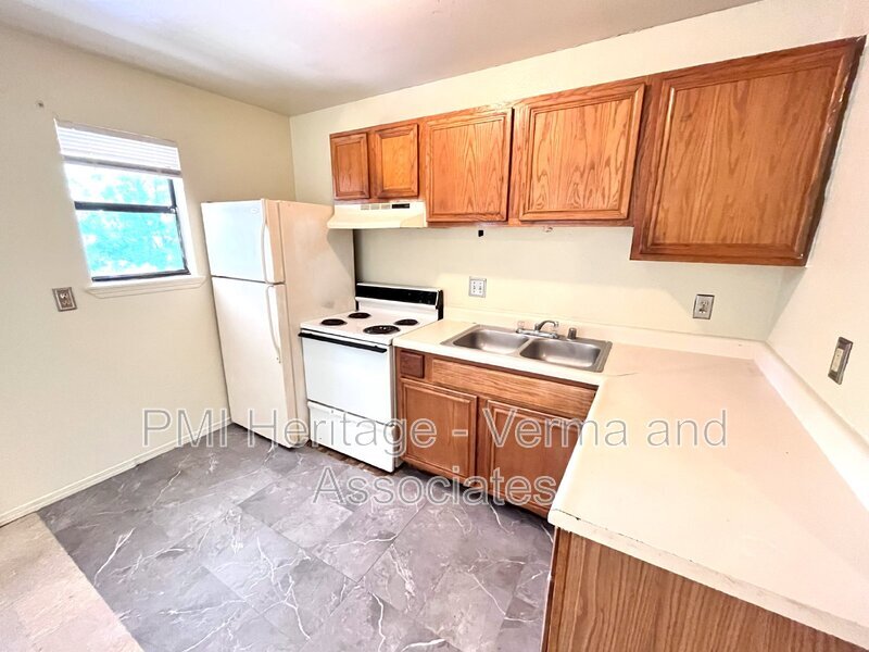 809 E Huntsville Ave Unit Apt 209, Springdale, AR 72764 Condo for