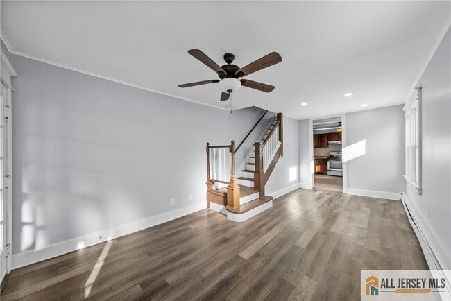 Building Photo - 76 Andrew St