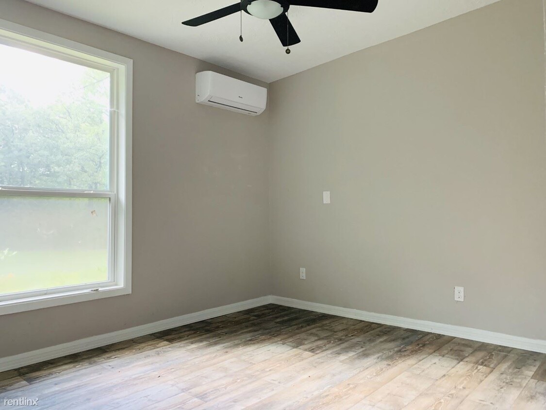 Building Photo - 1 br, 1 bath House - 3920 Harvey Rd