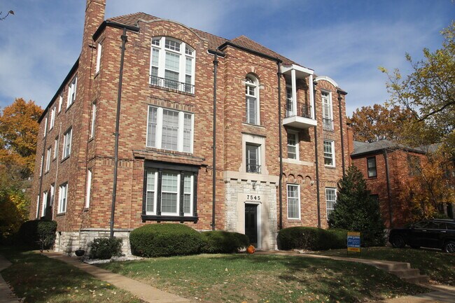Foto del edificio - 7545 York Dr