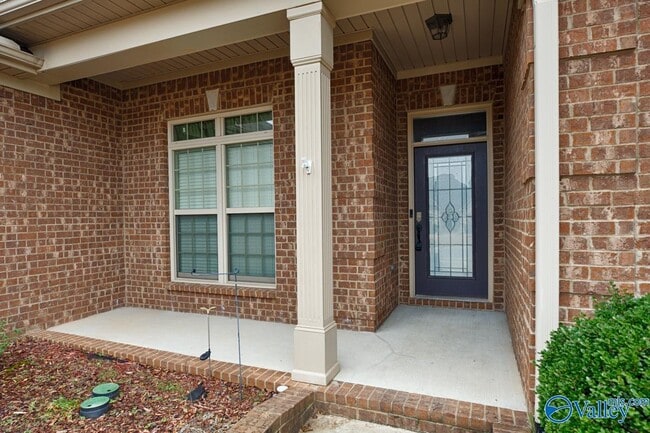 Building Photo - 104 Jenny Dr