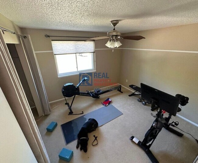 Building Photo - 831 Winchester Dr