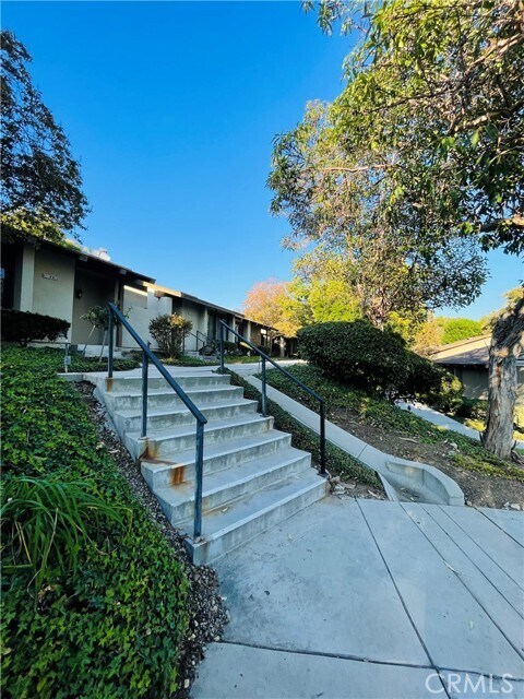 Foto del edificio - 15921 Alta Vista Dr