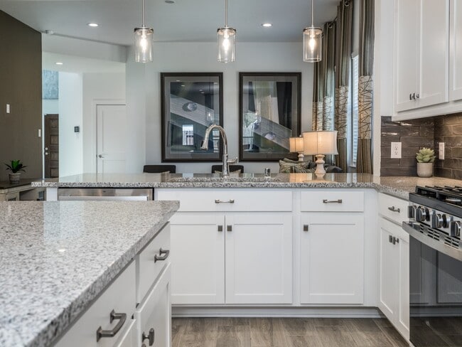 Foto del edificio - 13210 Wood Leaf Pk