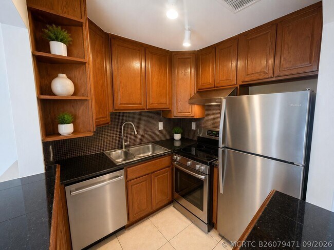 Building Photo - 3017 NW 118th Dr