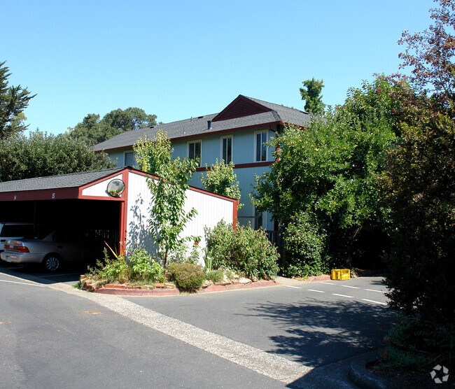 Building Photo - Santa Rosa Creek Commons