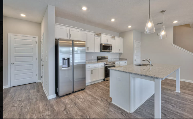 Building Photo - 1848 Bethpage Dr