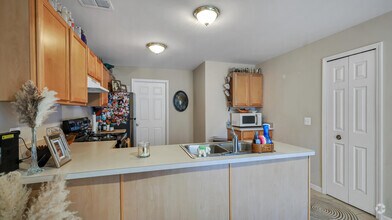 Building Photo - 56122 Stoney Pl Ln