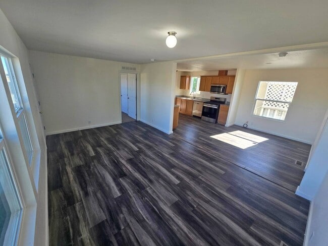 Foto del edificio - 590 E Kinney St