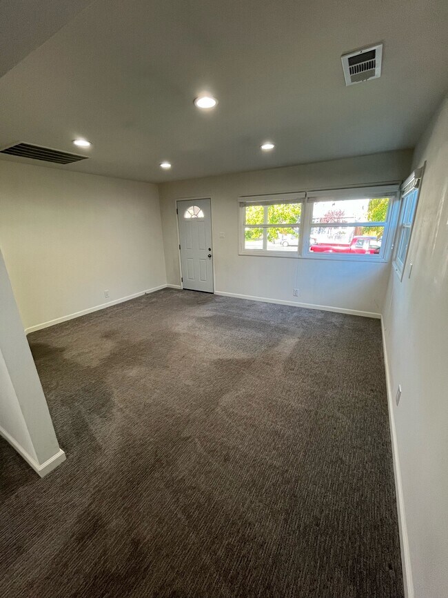 Foto del edificio - 2545 Fourth St