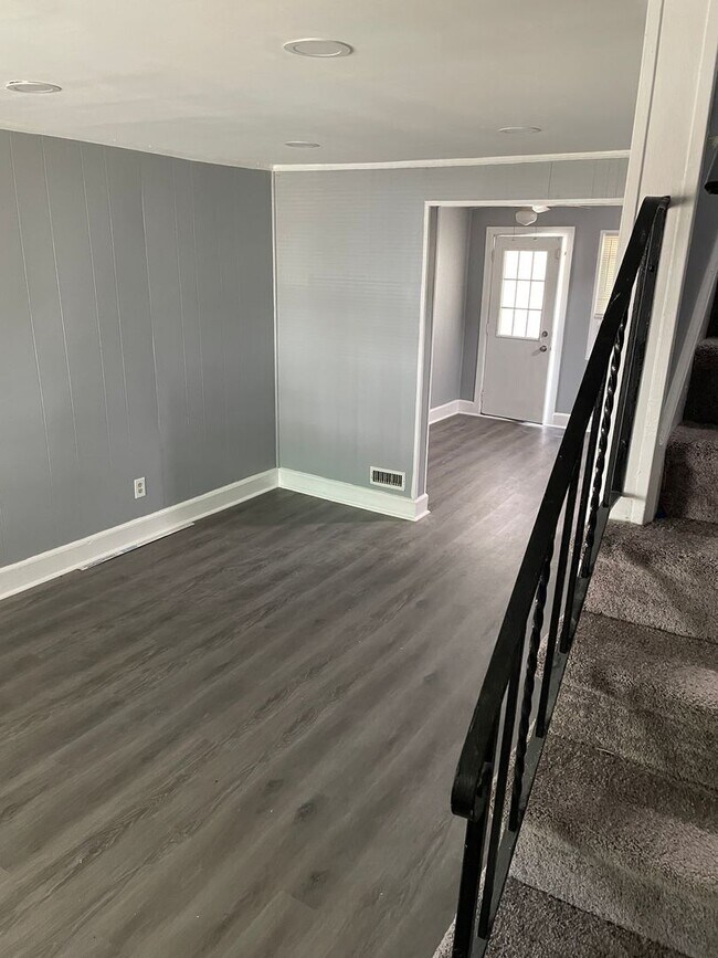 Foto del edificio - Two-Bedroom Home in Baltimore