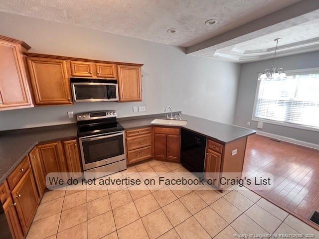 Building Photo - 121 Willborough Ave