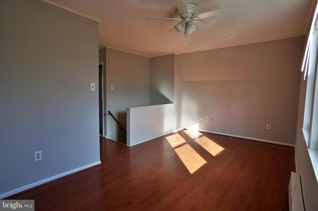 Foto del edificio - 32 Woodland Ave