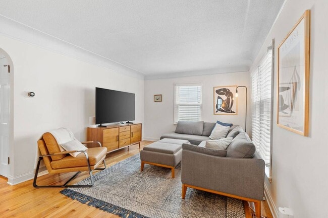 Foto del edificio - 5437 25th Ave S