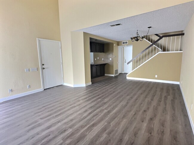 Entrance, Living Room - 23085 Paseo de Terrado