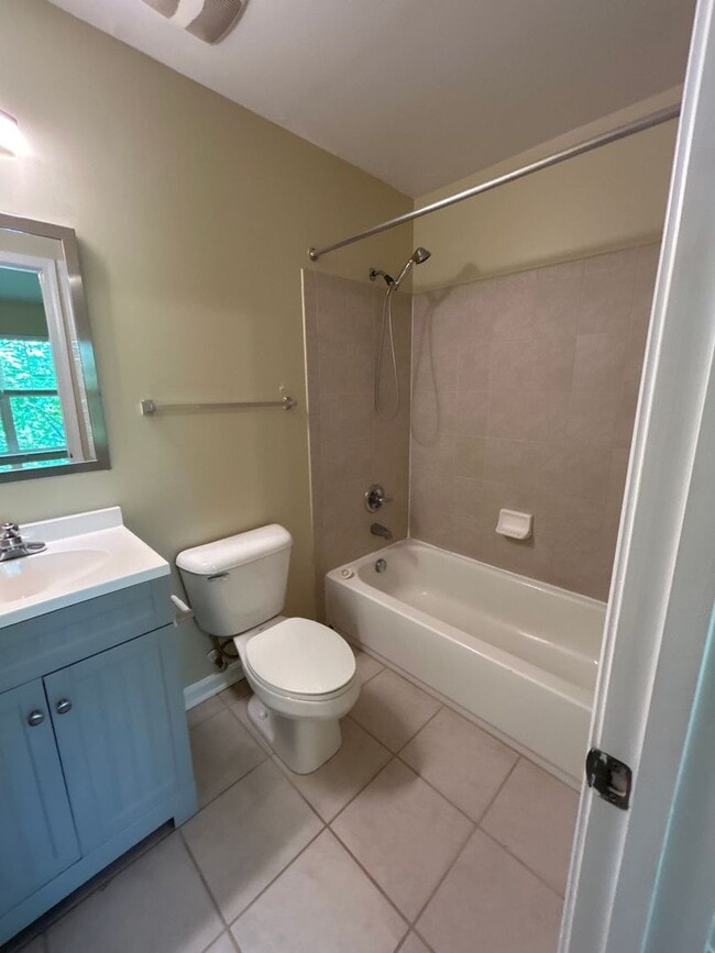 Spacious 3-Bedroom Townhome for Rent – $720 per Bedroom! - Spacious 3-Bedroom Townhome for Rent – $720 per Bedroom!