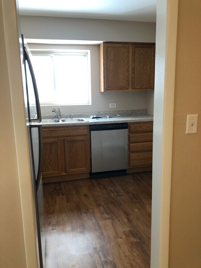 Kitchen - 268 N Carter St