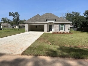 Building Photo - 20425 Ridgelake Rd