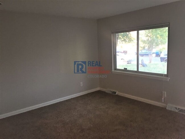 Photo - 1060 Emporia St House