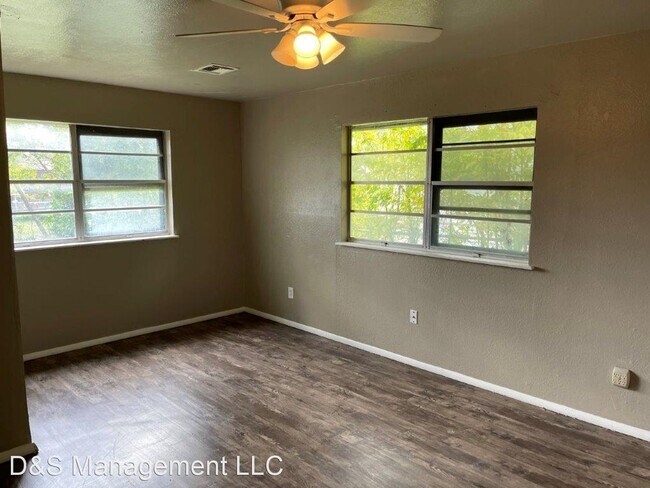 Building Photo - 4 br, 2 bath House - 3020 SW 65th Pl