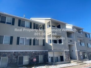 Building Photo - 8051 W Copperfield Pl