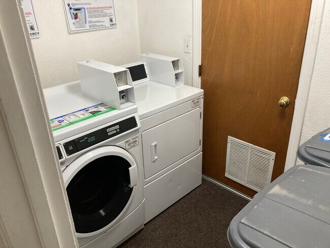 Building Photo - 47 Hemenway St