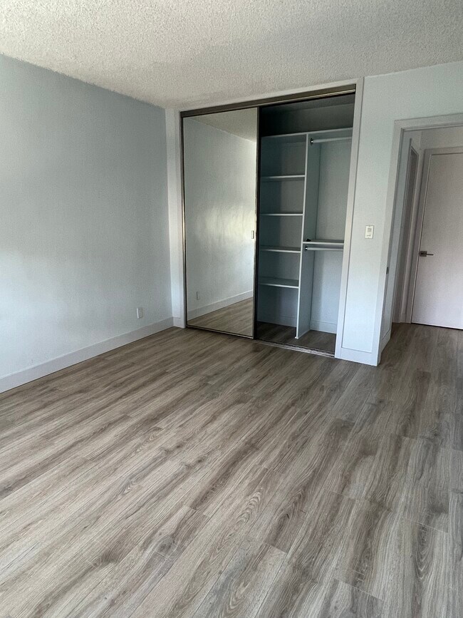 Foto del edificio - 1831 Prosser Ave