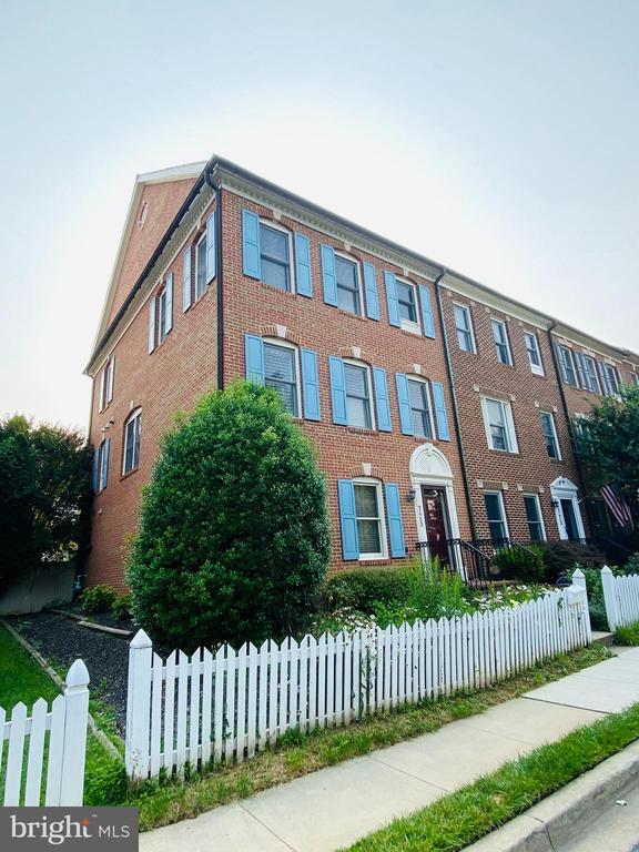 Foto del edificio - 725 Chestertown St