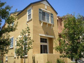 Building Photo - 998 Cole Pl