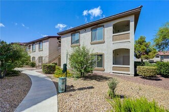 Building Photo - 2305 W Horizon Ridge Pkwy